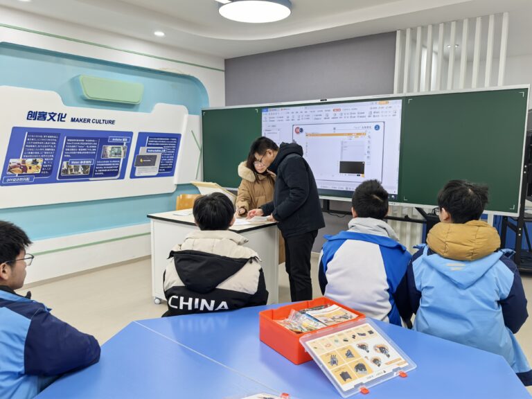 点燃创新火种 智造未来人才